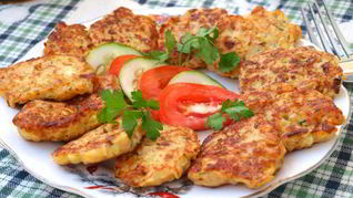 Кабачковые оладьи с индюшиным фаршем