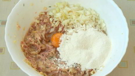 кабачковые оладьи с индюшиным фаршем