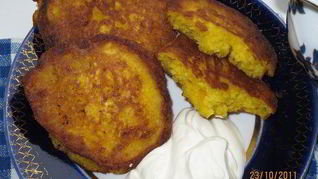 Кукурузные оладушки с тыквой