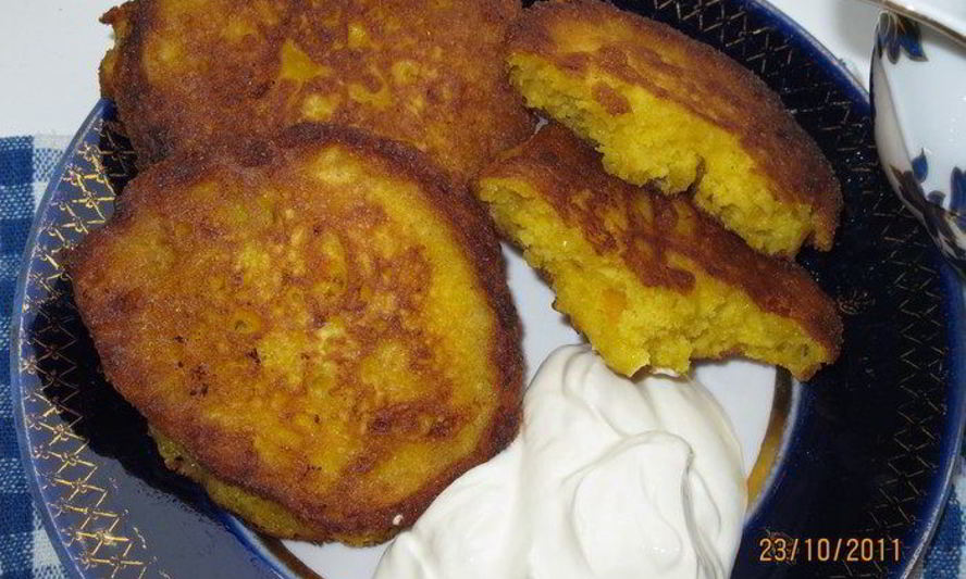 Рецепт кукурузных оладушек с тыквой