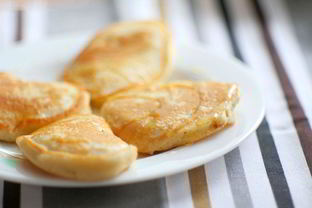 Медовые оладушки на молоке