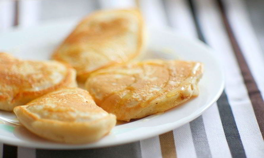 Рецепт медовых оладушек на молоке