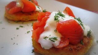 Морковно-луковые оладьи