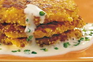 Морковные оладьи с сырным соусом