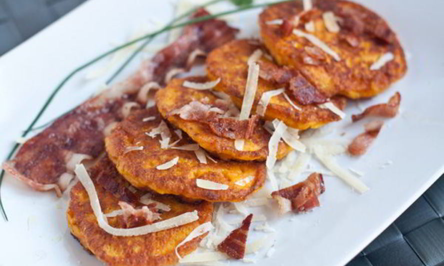 Рецепт несладких оладий из тыквы с сыром