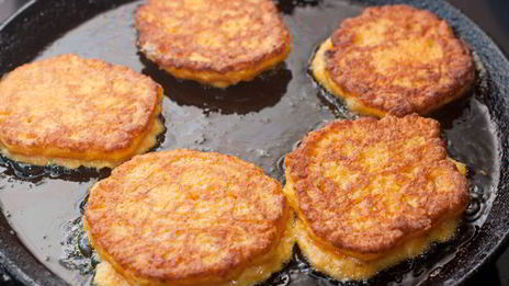 несладкие оладьи из тыквы с сыром