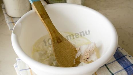 оладьи из прокисшего молока пышные на дрожжах