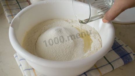 оладьи из прокисшего молока пышные на дрожжах