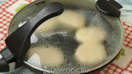 оладьи на кефире и сметане