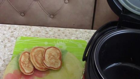 оладьи на кефире в мультиварке