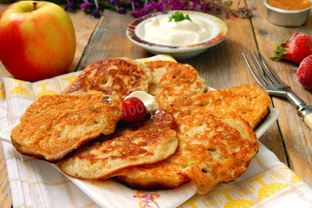 Оладьи с яблоками на кефире