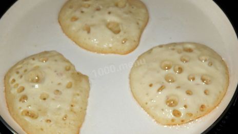 оладьи с яблоками на кефире