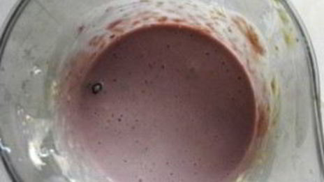 овсяные оладьи с черной смородиной