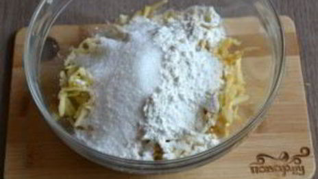 постные яблочные оладьи