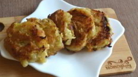 постные яблочные оладьи