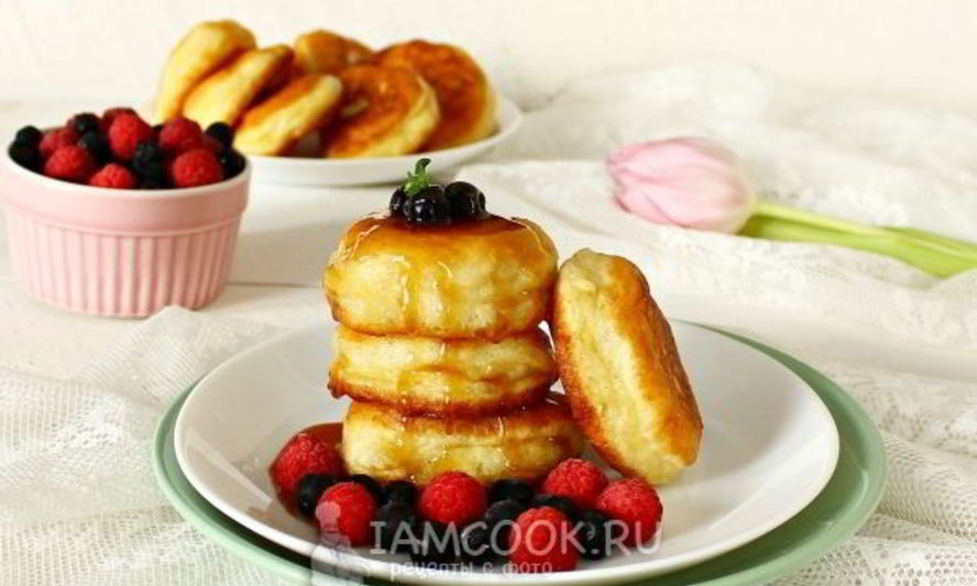 Рецепт пышных оладий на простокваше на дрожжах