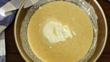 пышные оладьи на простокваше на дрожжах