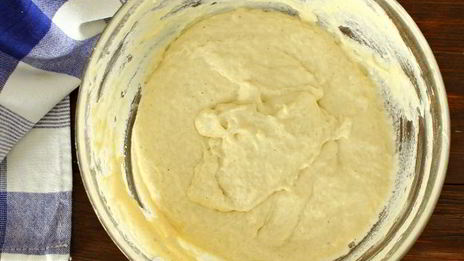 пышные оладьи на простокваше на дрожжах