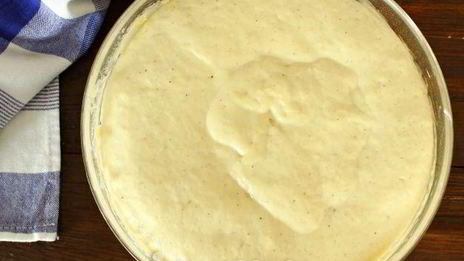 пышные оладьи на простокваше на дрожжах