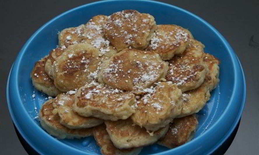 Рецепт яблочных оладий с йогуртом