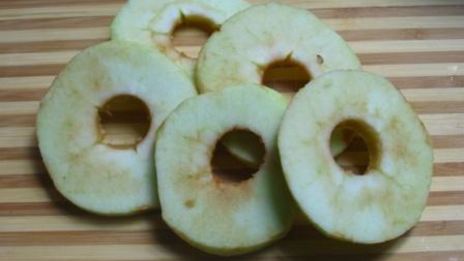 яблочные оладьи с корицей