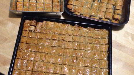 пахлава с грецкими орехами из теста фило