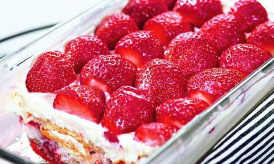 Рецепт клубничного тирамису с печеньем