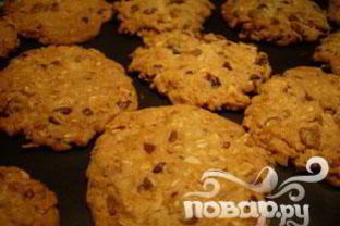 Овсяное печенье с миндалем и шоколадом