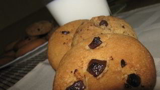 Печенье с кусочками шоколада Cookies with chocolate chips