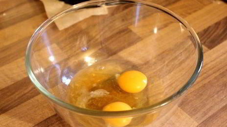 банановый пирог в пряной заливке