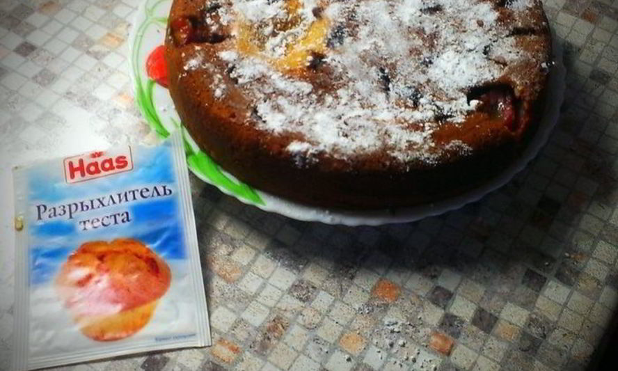 Рецепт быстрого пирога со сливами