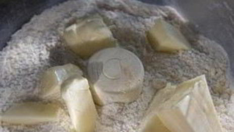 ежевичный пирог с орехами