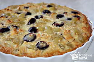 Грушево-виноградный пирог