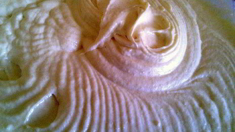 грушевый пирог с марципаном