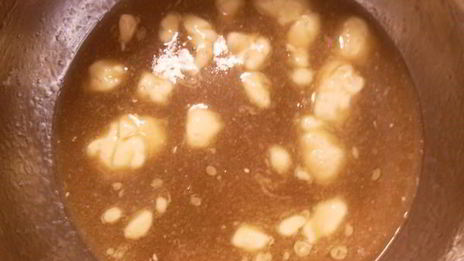 грушевый пирог с орехами