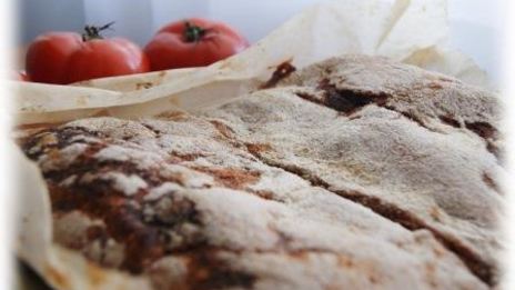 итальянский пирог с томатами и сыром