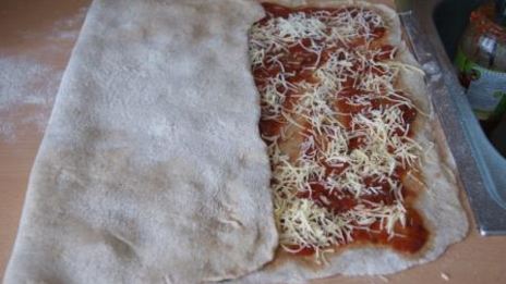 итальянский пирог с томатами и сыром