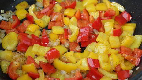 киш с болгарскими перцами и маслинами