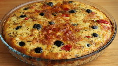 киш с болгарскими перцами и маслинами