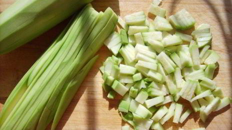 киш с кабачками и маслинами