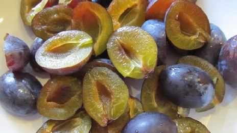 нежнейший пирог со сливами