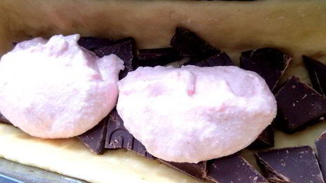 песочный пирог с фруктами в творожном муссе