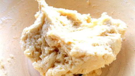 песочный пирог с фруктами в творожном муссе