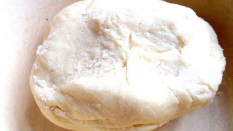 песочный пирог с фруктами в творожном муссе