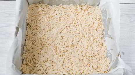 песочный сливовый пирог