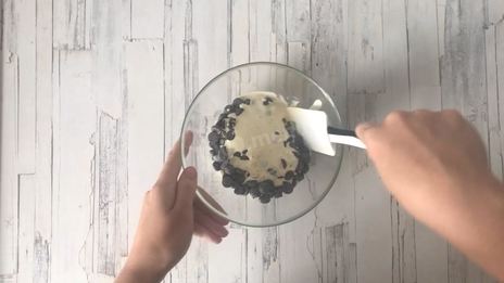 песочный вишневый пирог