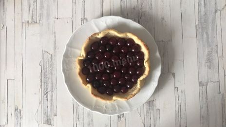 песочный вишневый пирог