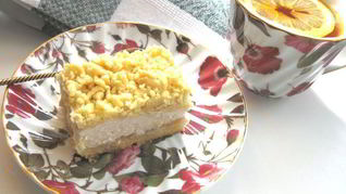 Пирог из песочного теста с творожной начинкой