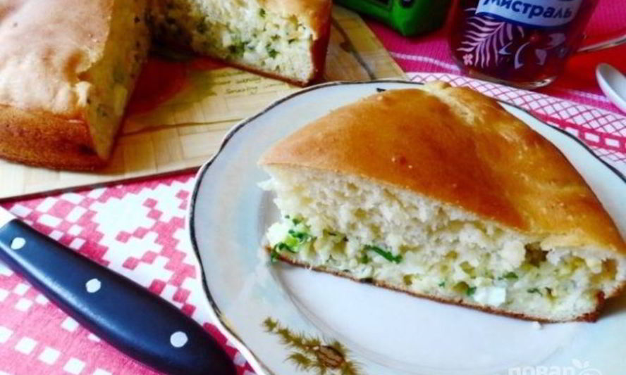 Рецепт пирога на кефире с рыбными консервами