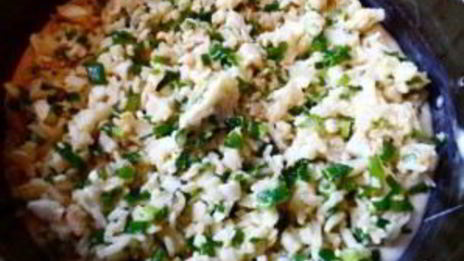 пирог на кефире с рыбными консервами